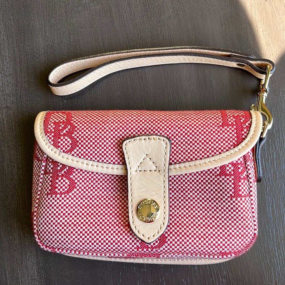 Dooney and Bourke wristlet- red